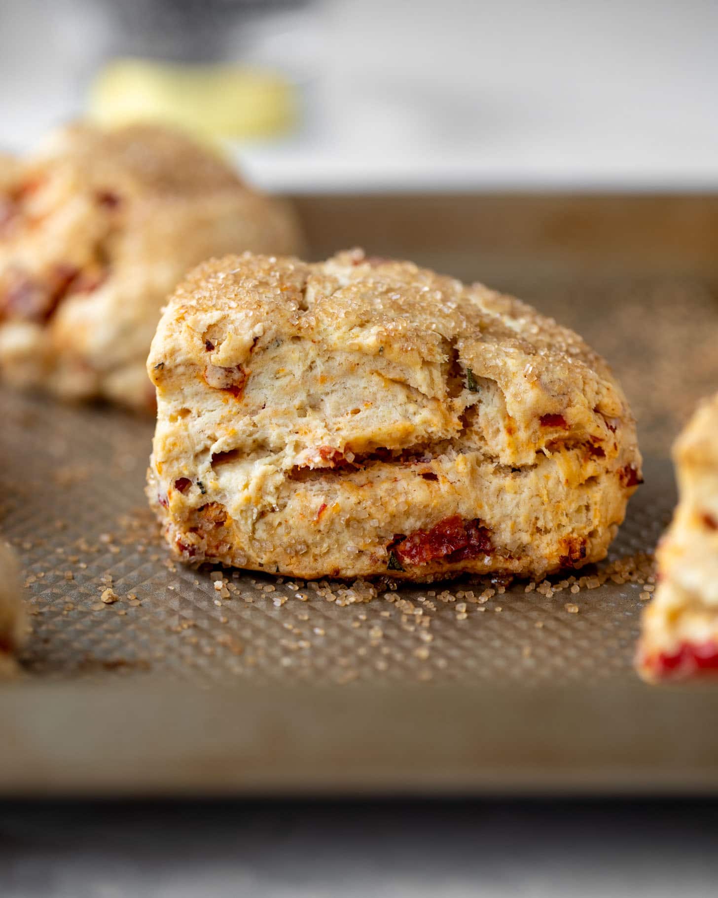 baked sun dried tomato scone