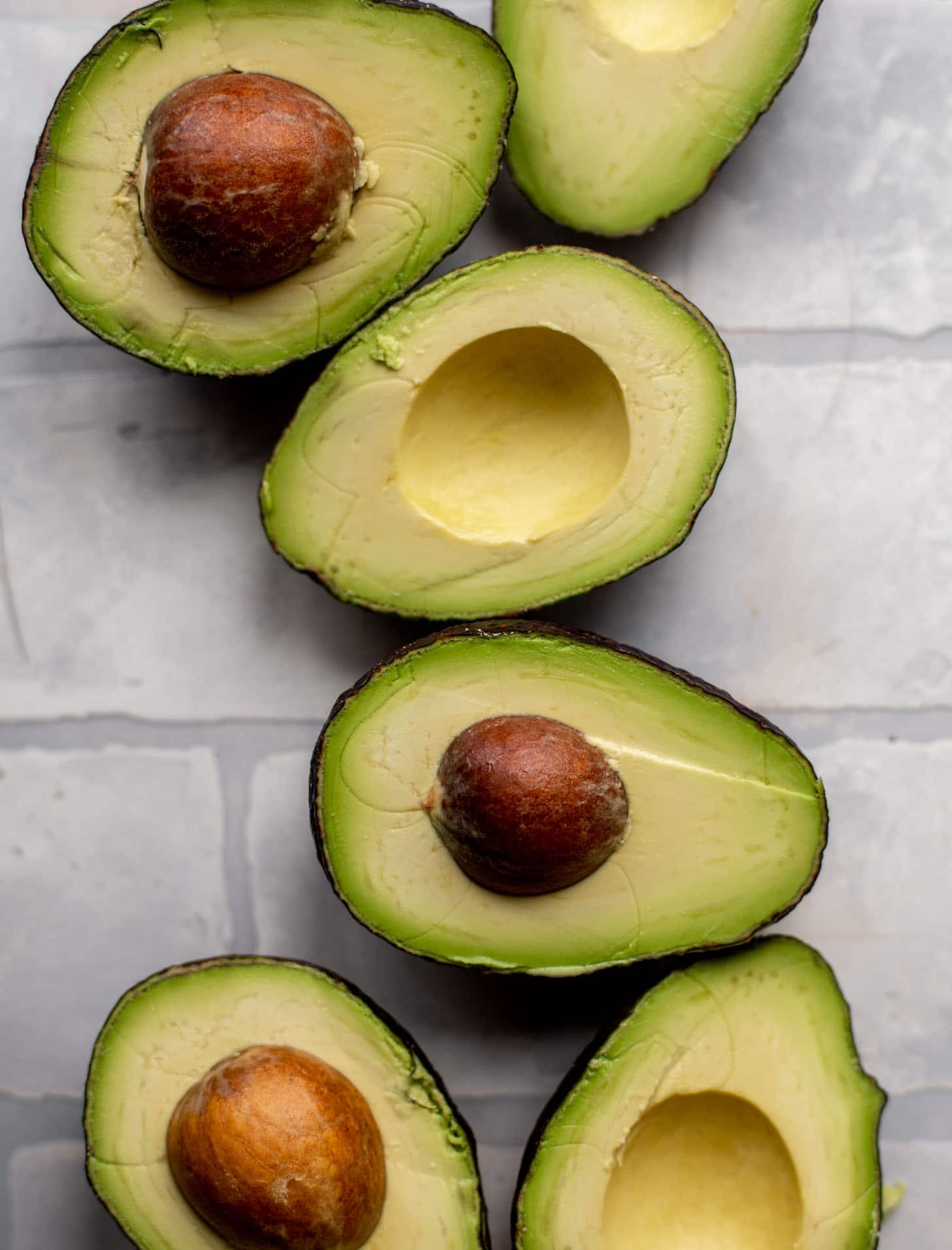 sliced ​​avocados