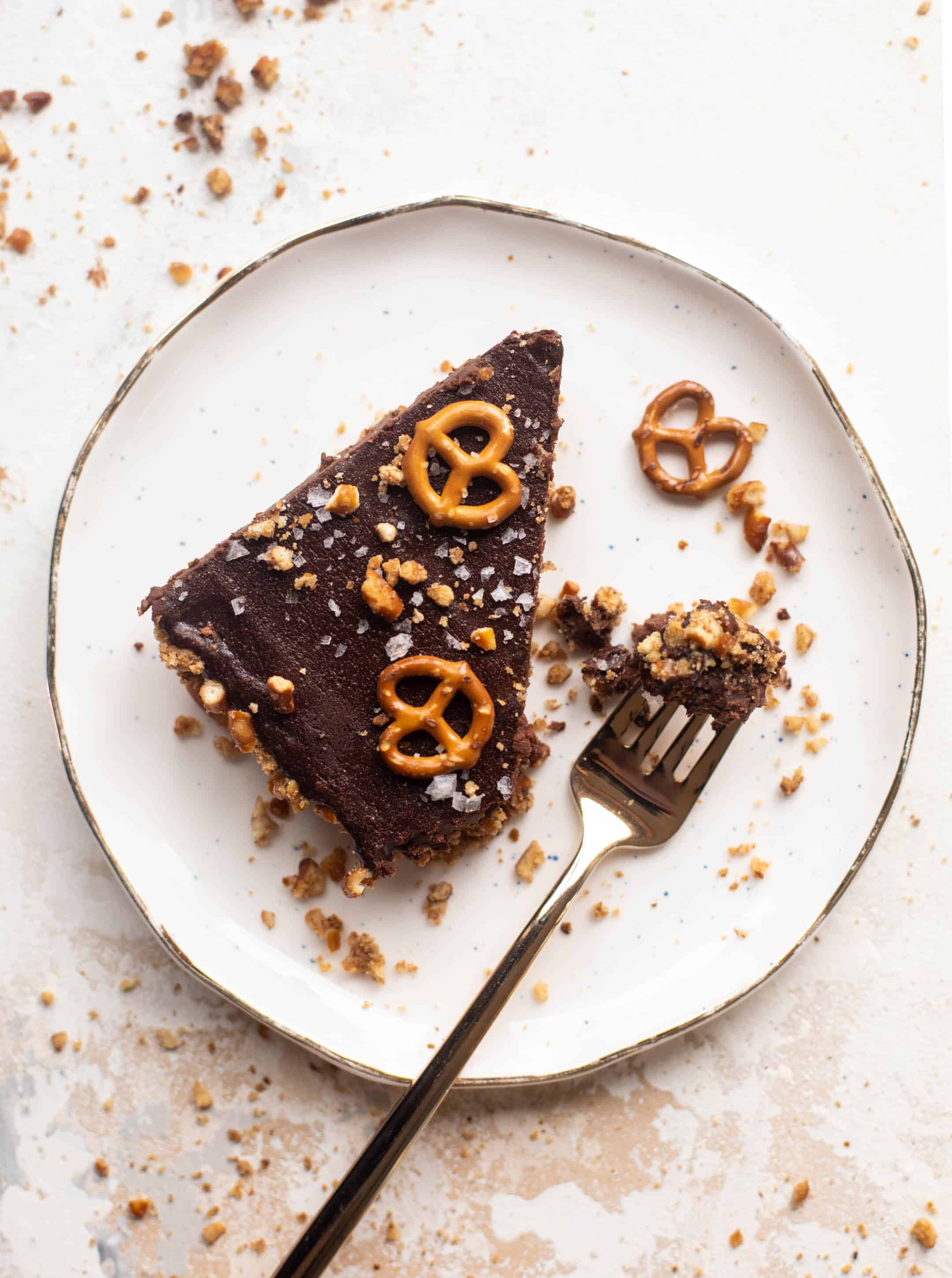 chocolate pretzel tart