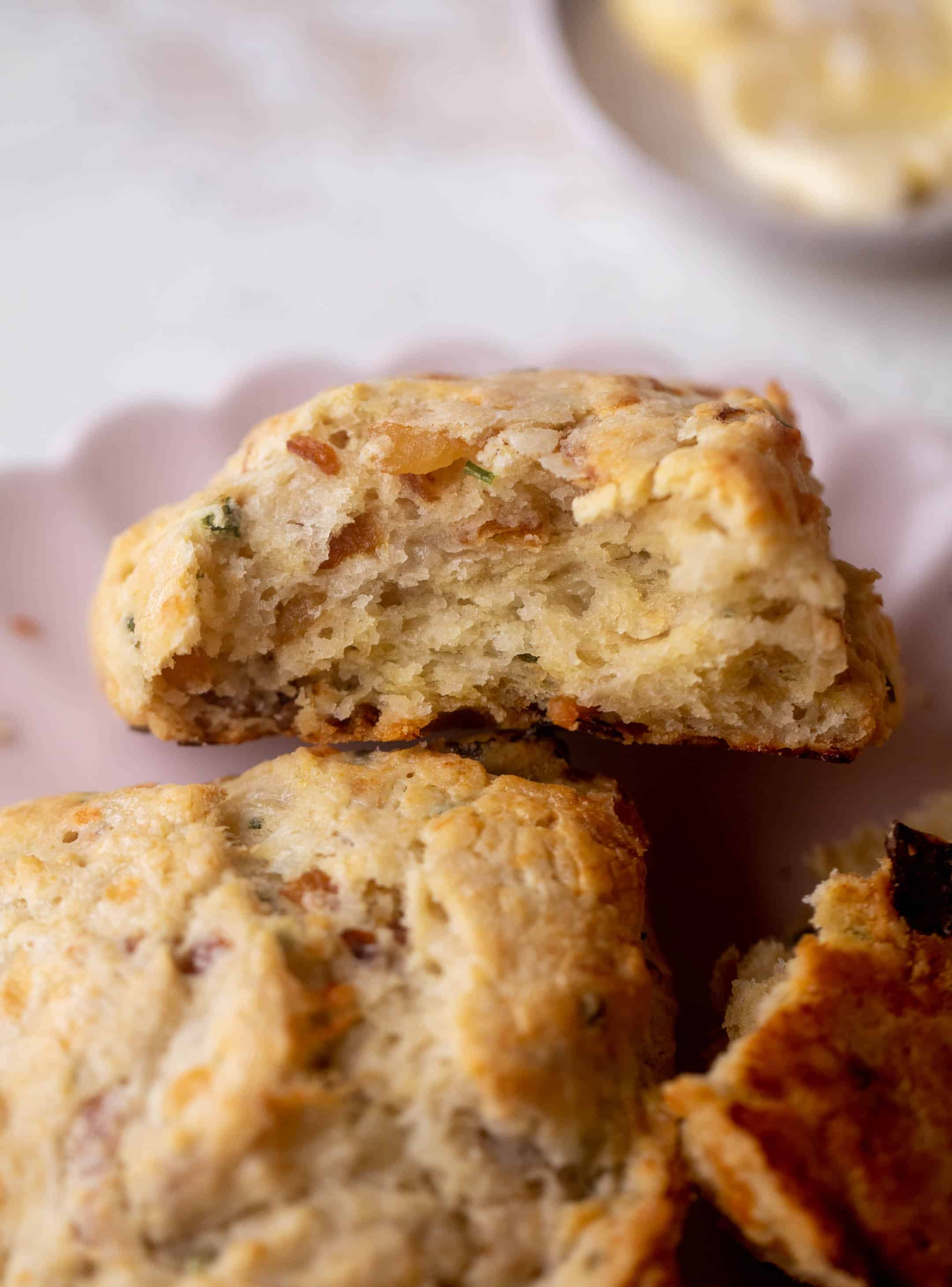 irish cheddar and caramelized onion beer bread scones
