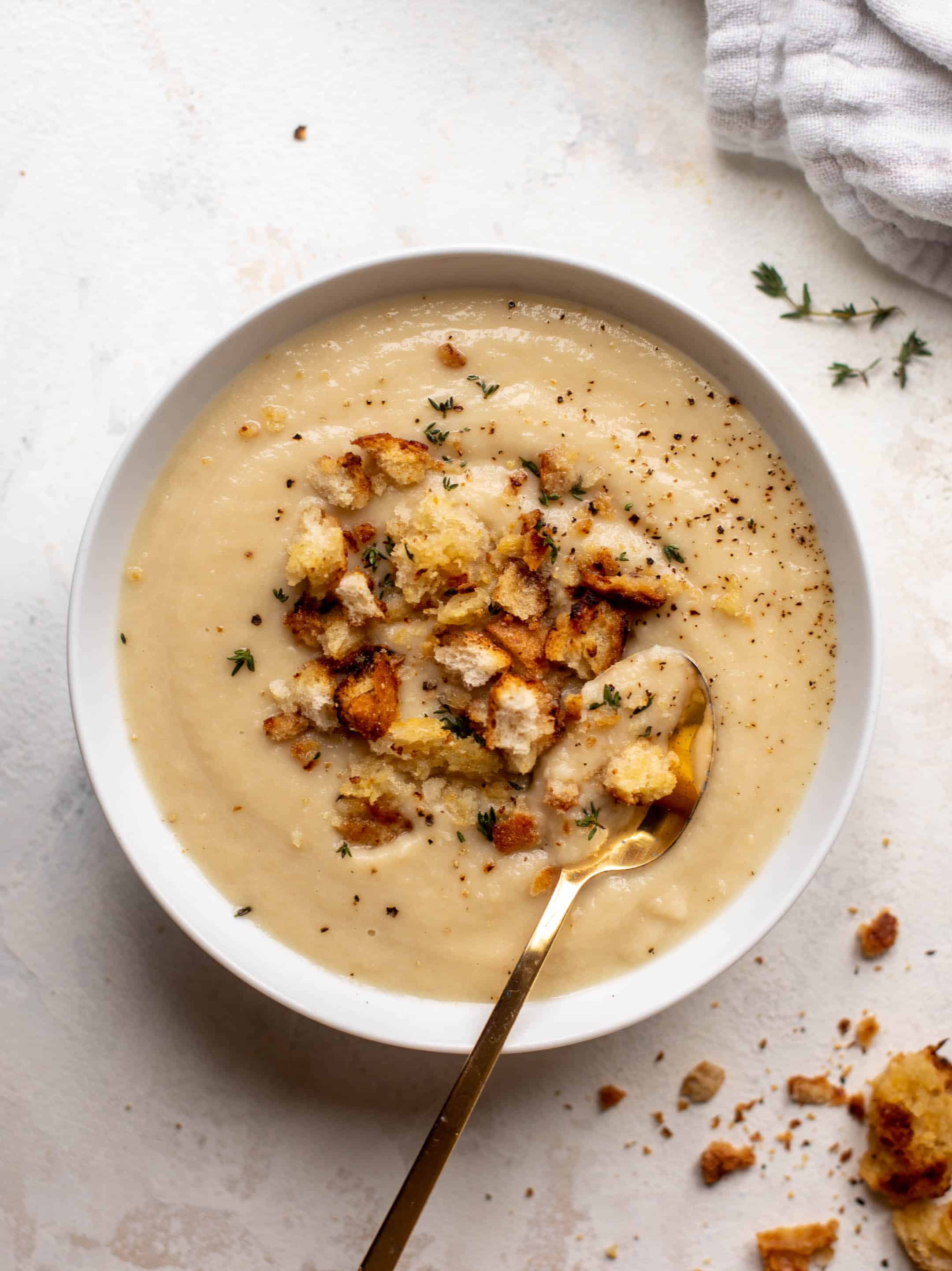 cauliflower white bean soup with mustardy croutons
