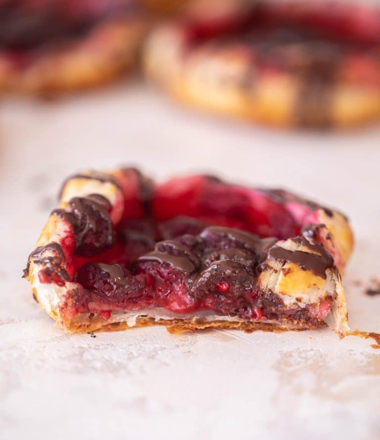 Puff Pastry Raspberry Pot Pie Raspberry Puff Pastry Tarts with Dark Chocolate
