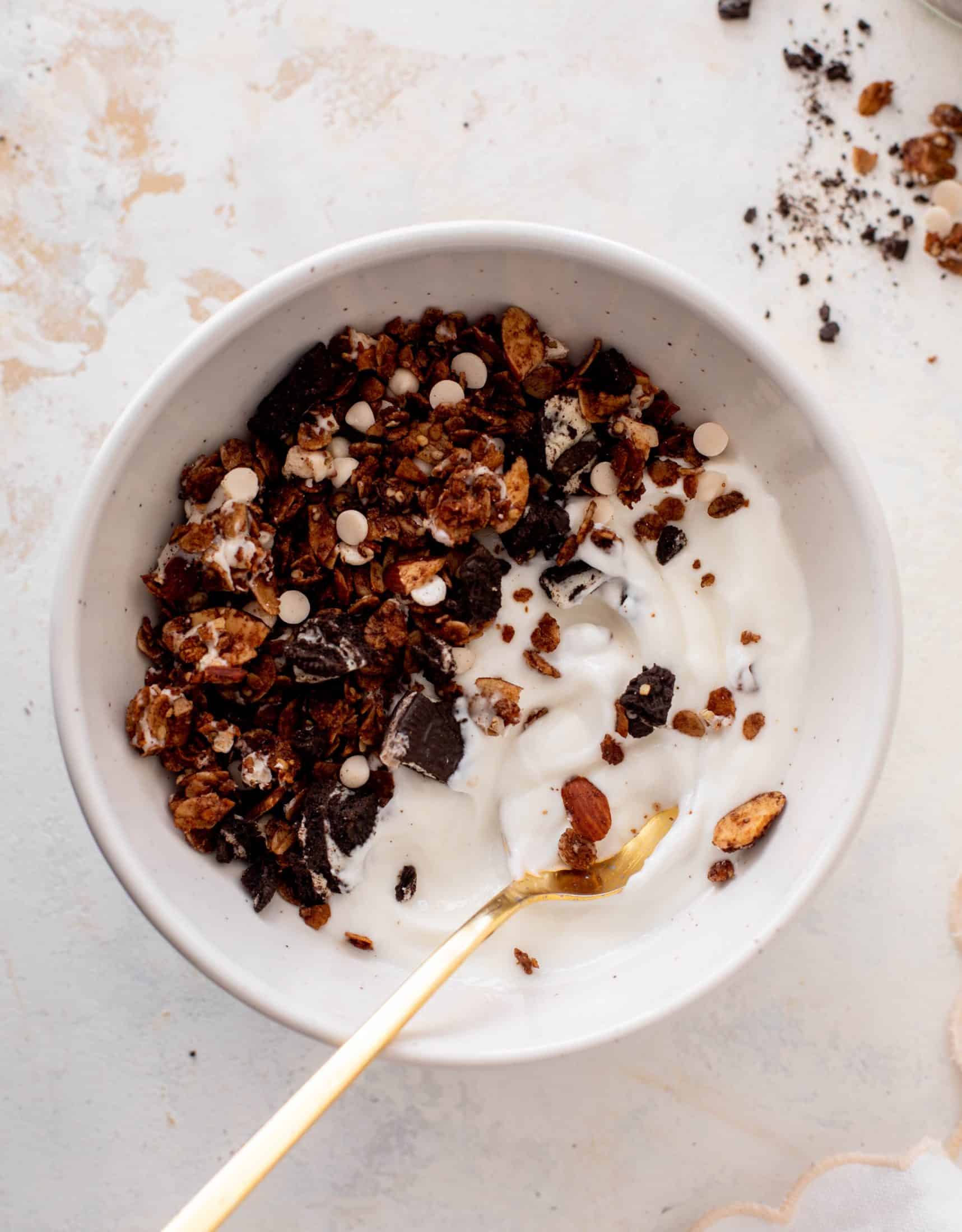 cookies and cream granola