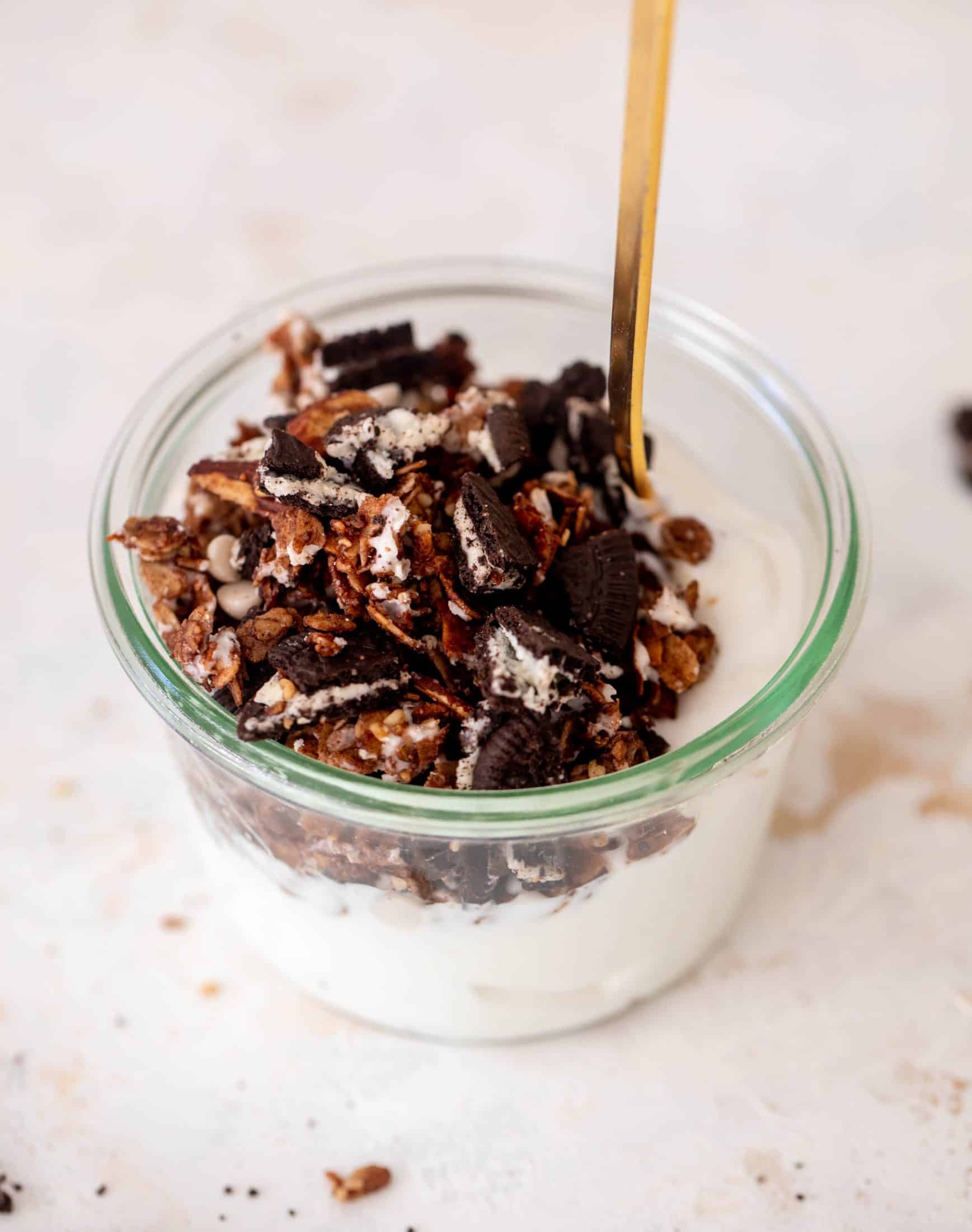 cookies and cream granola