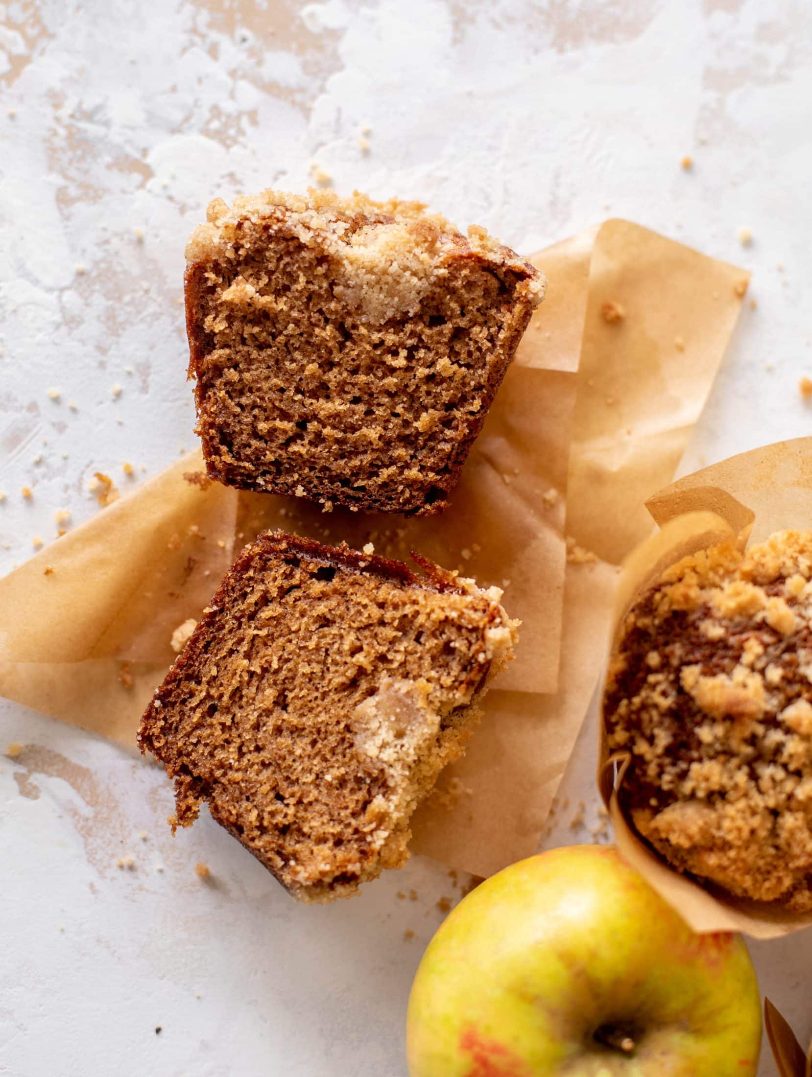 apple butter crumb muffins