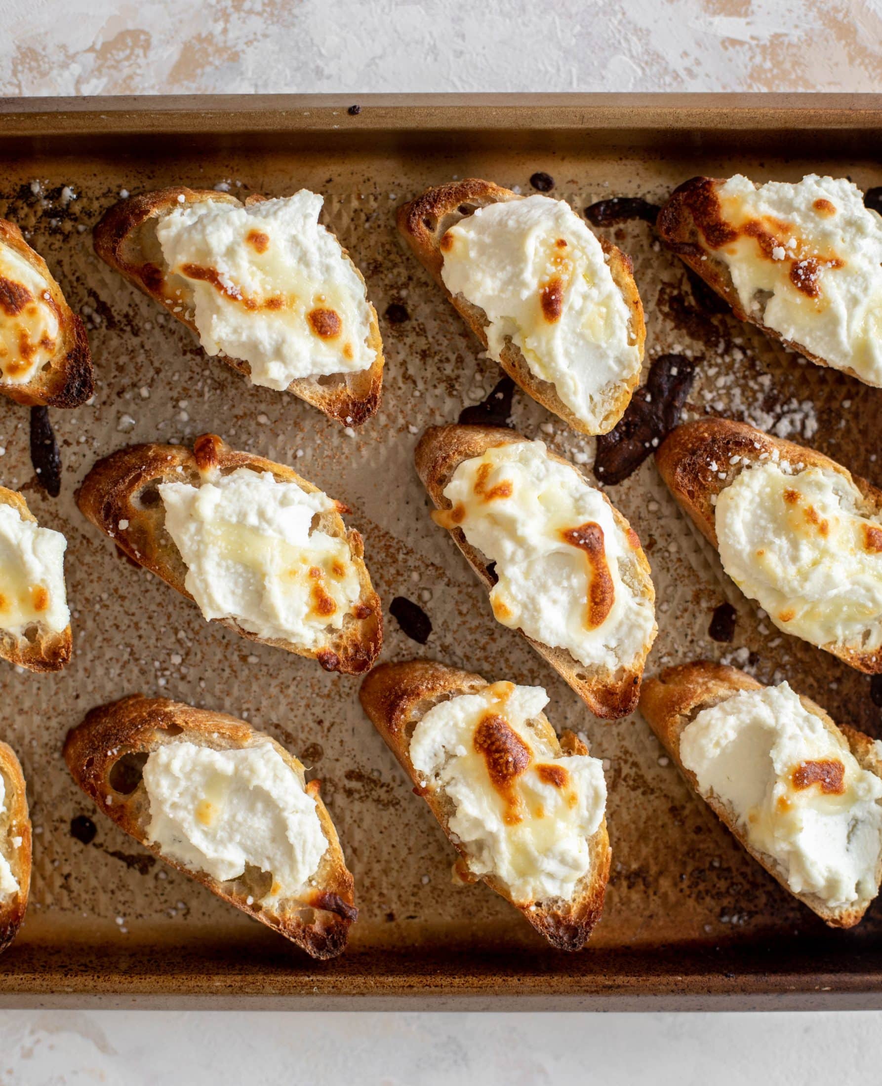 lasagna soup with cheesy ricotta toasts