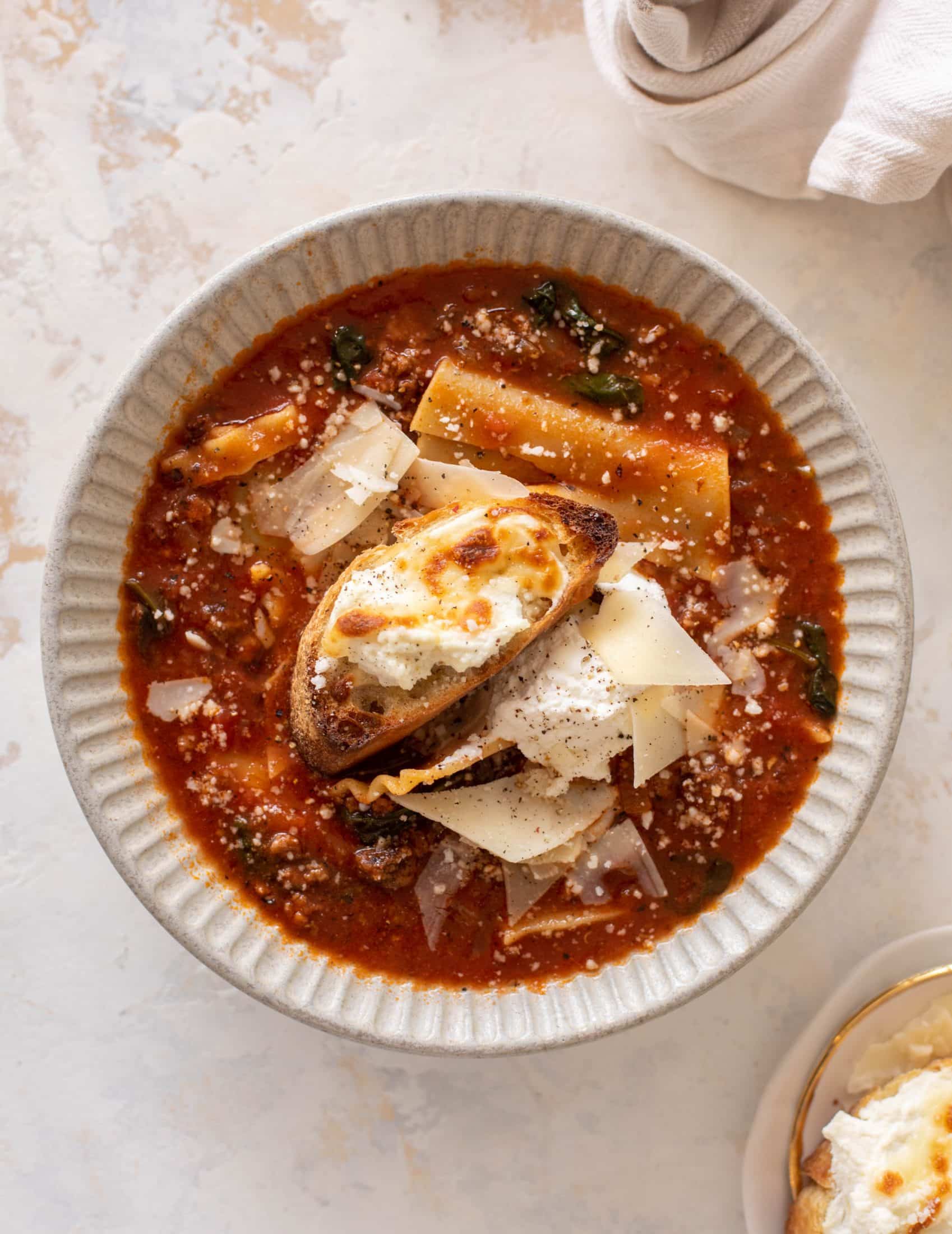 lasagna soup with cheesy ricotta toasts