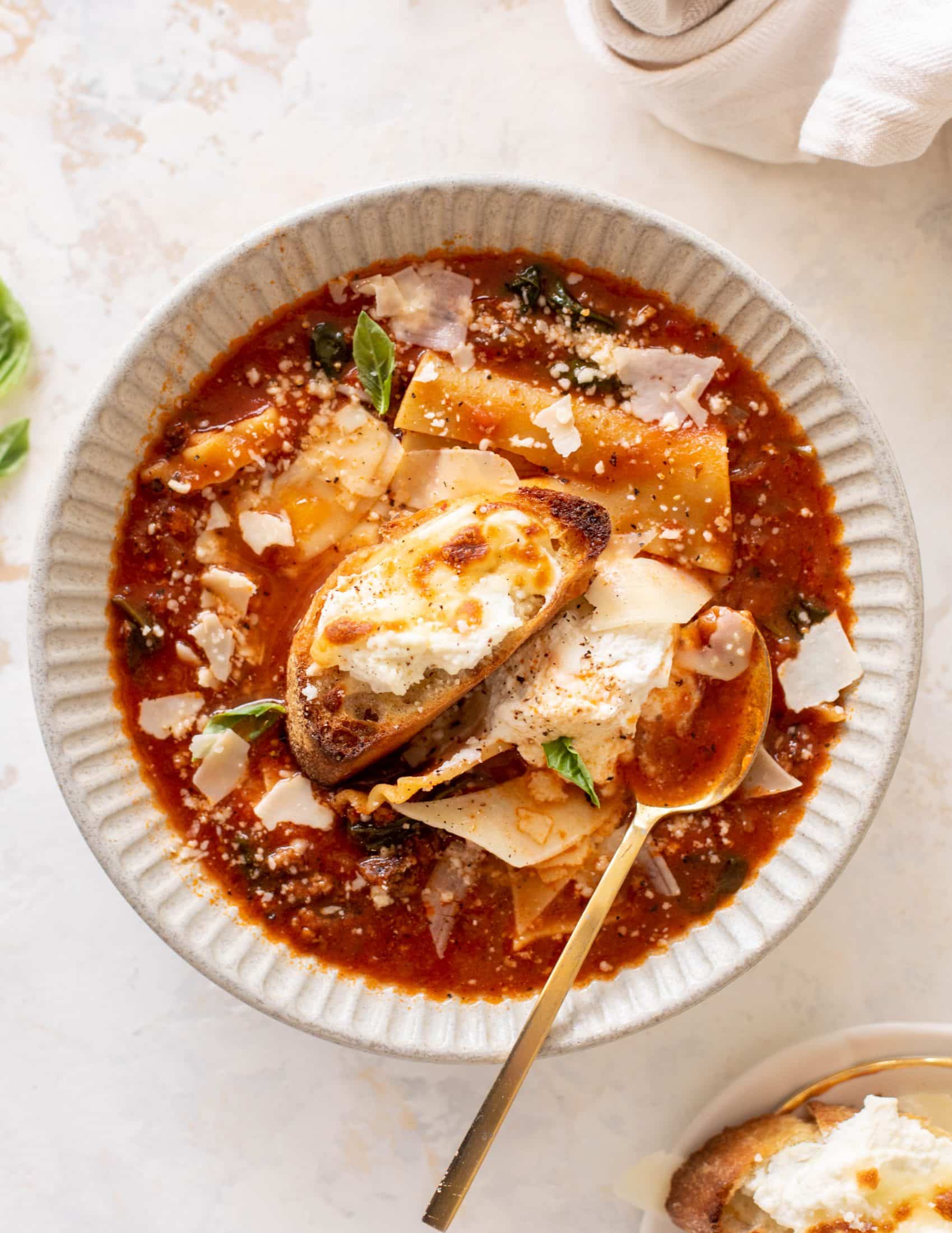 lasagna soup with cheesy ricotta toasts