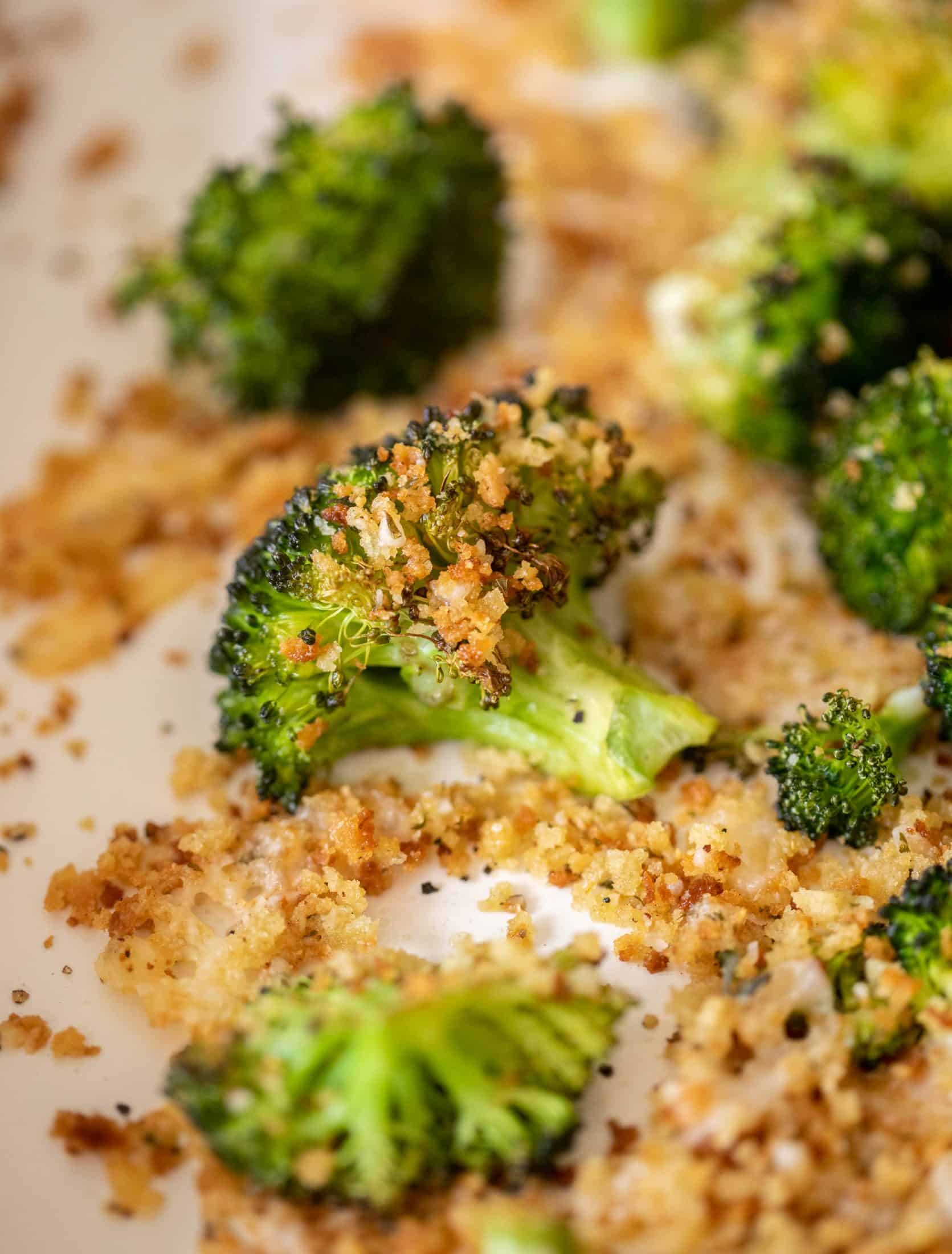 roasted broccoli with cheddar breadcrumbs
